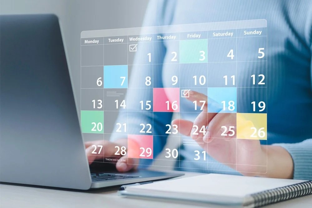 Online scheduling on a laptop